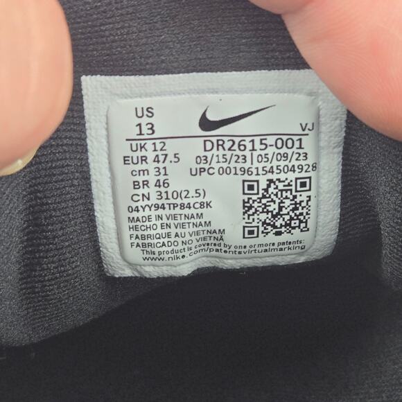 Nike ZoomX Invincible 3 Black White Athletic Gym Running Shoe Men 13 DR2615-001 - Picture 13 of 13